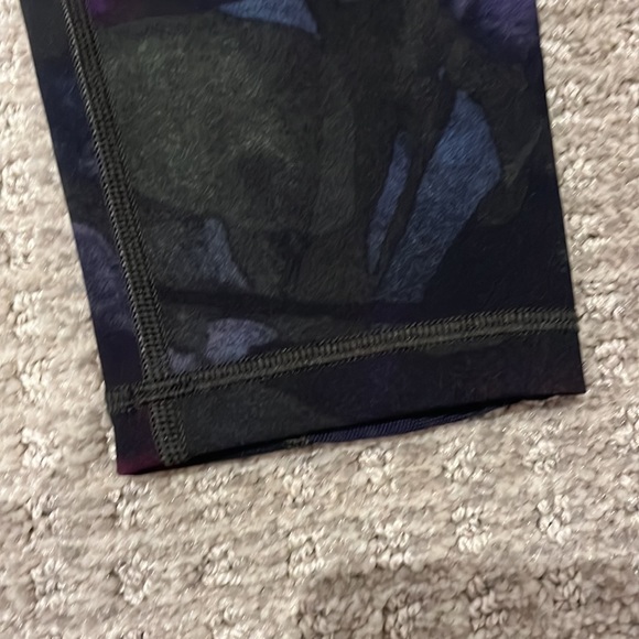 Lululemon Train Times 7/8 Pant aura dark chrome multi/midnight navy - Picture 4 of 11